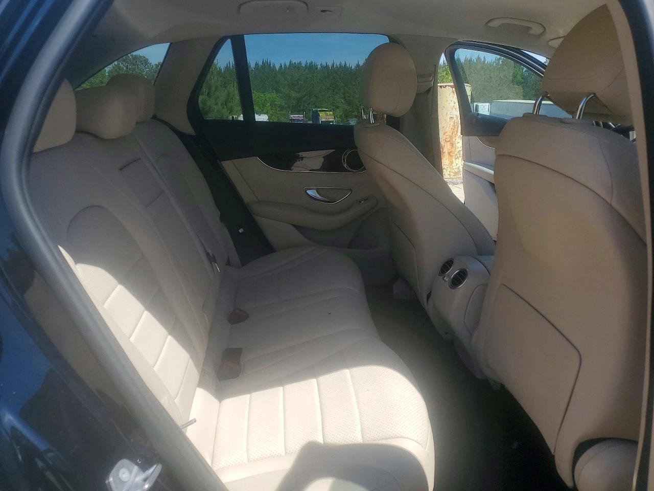 2017 MERCEDES-BENZ GLC GLC300