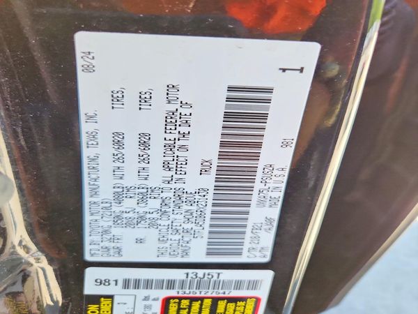 2024 TOYOTA TUNDRA SR5