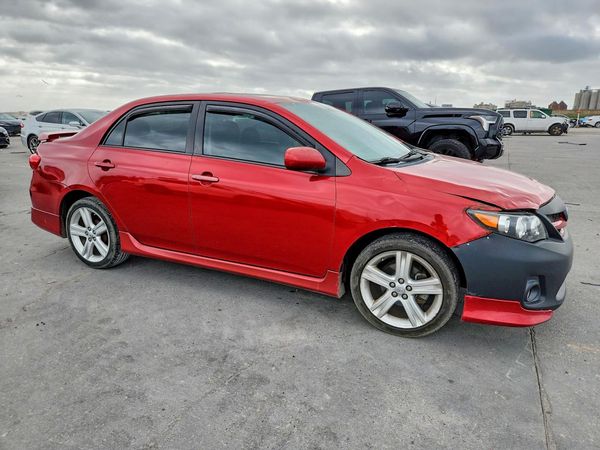 2013 TOYOTA COROLLA