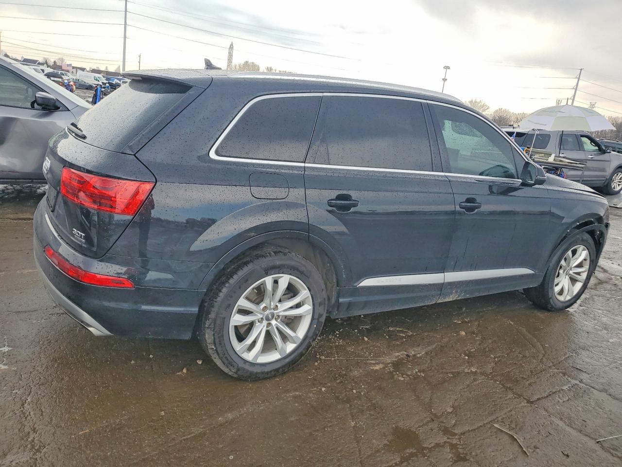 2017 AUDI Q7 quattro Premium Plus