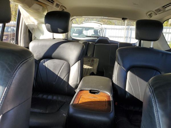 2015 INFINITI QX80