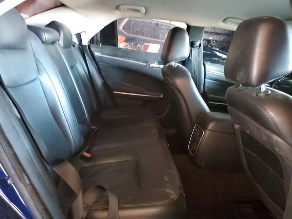 2016 CHRYSLER 300 Limited