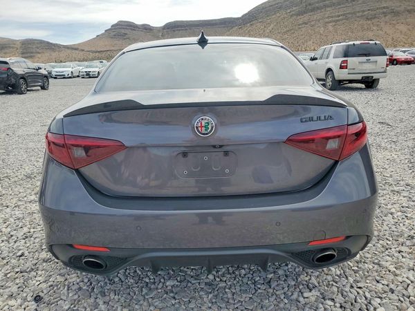 2018 ALFA ROMEO GIULIA TI RWD