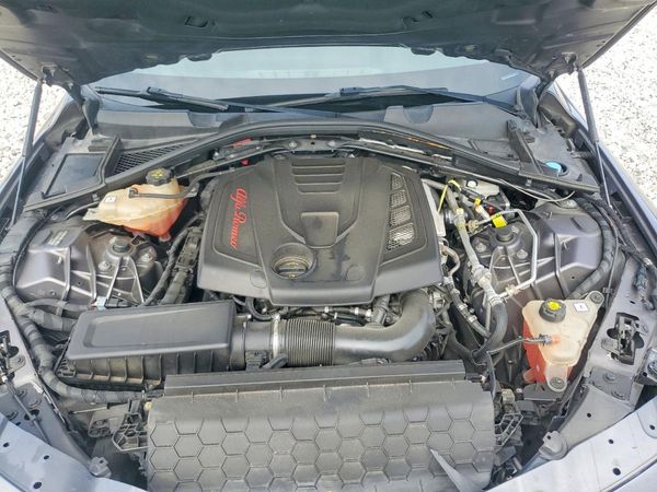 2018 ALFA ROMEO GIULIA TI RWD