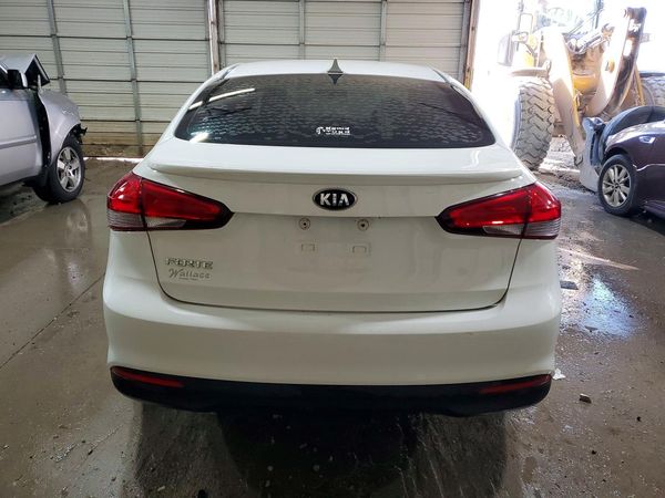 2017 KIA FORTE