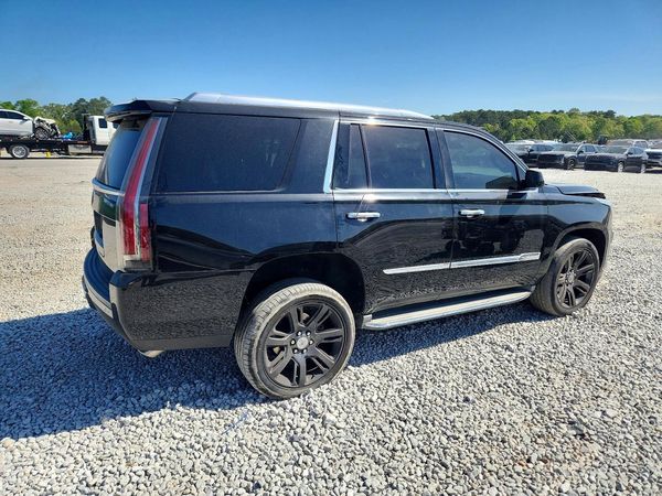 2015 CADILLAC ESCALADE Luxury