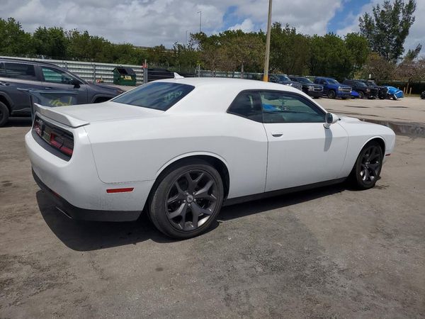 2018 DODGE CHALLENGER SXT