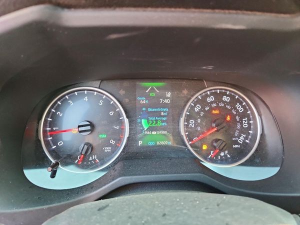 2019 TOYOTA RAV4 XLE / XLE Premium 4WD