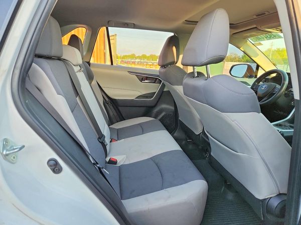 2019 TOYOTA RAV4 XLE / XLE Premium 4WD