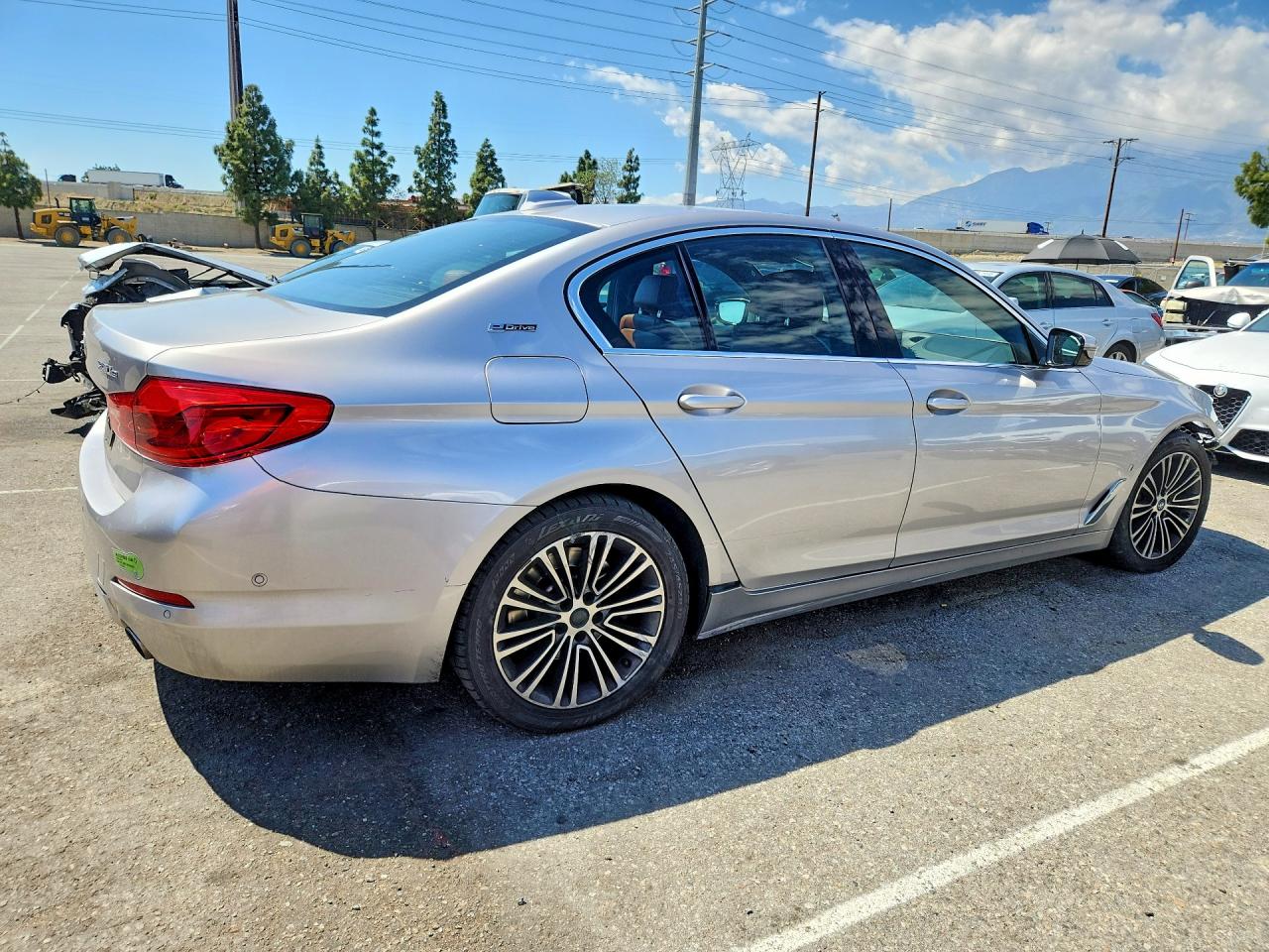 2019 BMW 530E