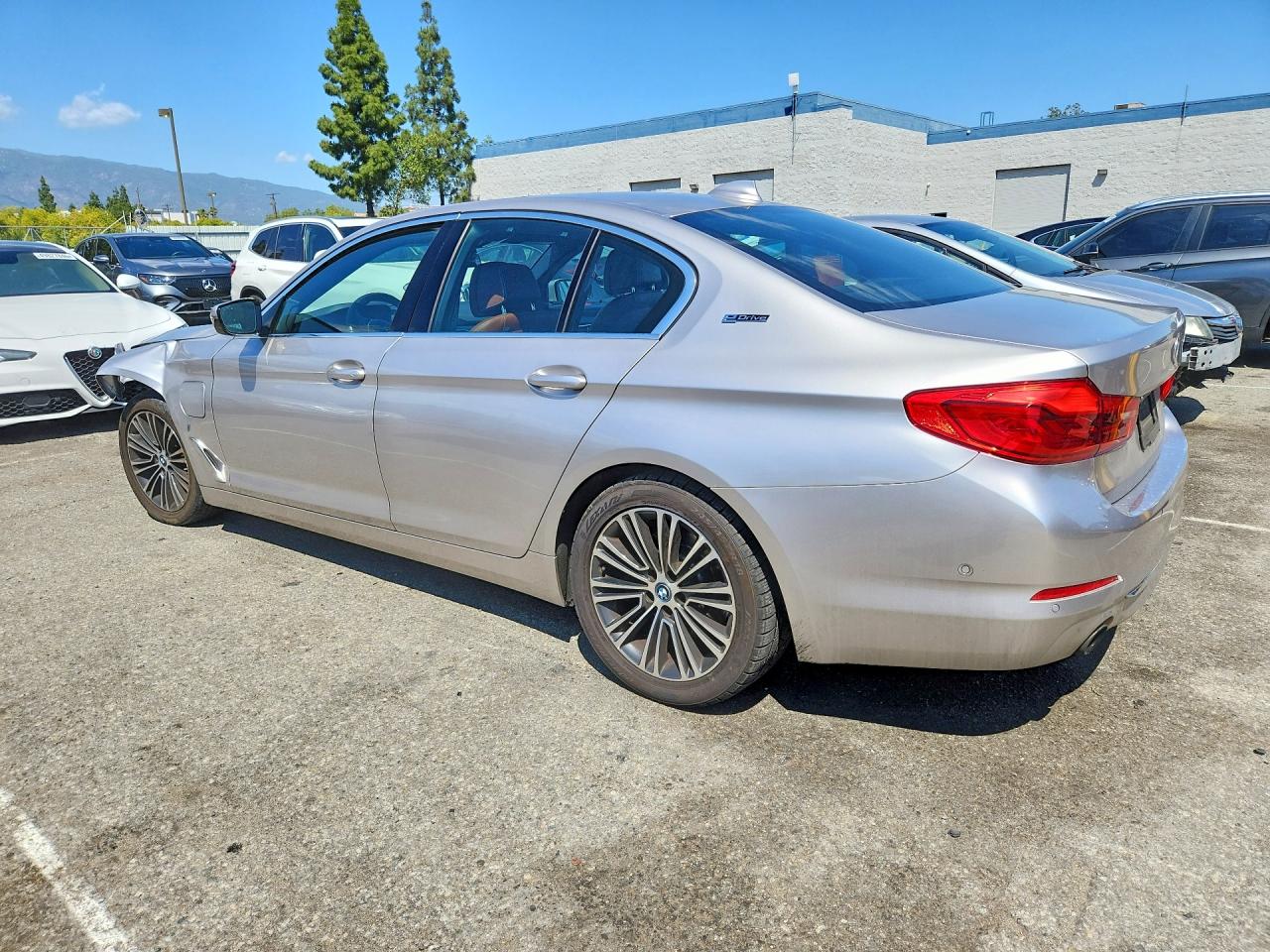 2019 BMW 530E