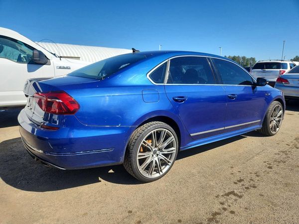 2017 VOLKSWAGEN PASSAT R-Line — PSRA