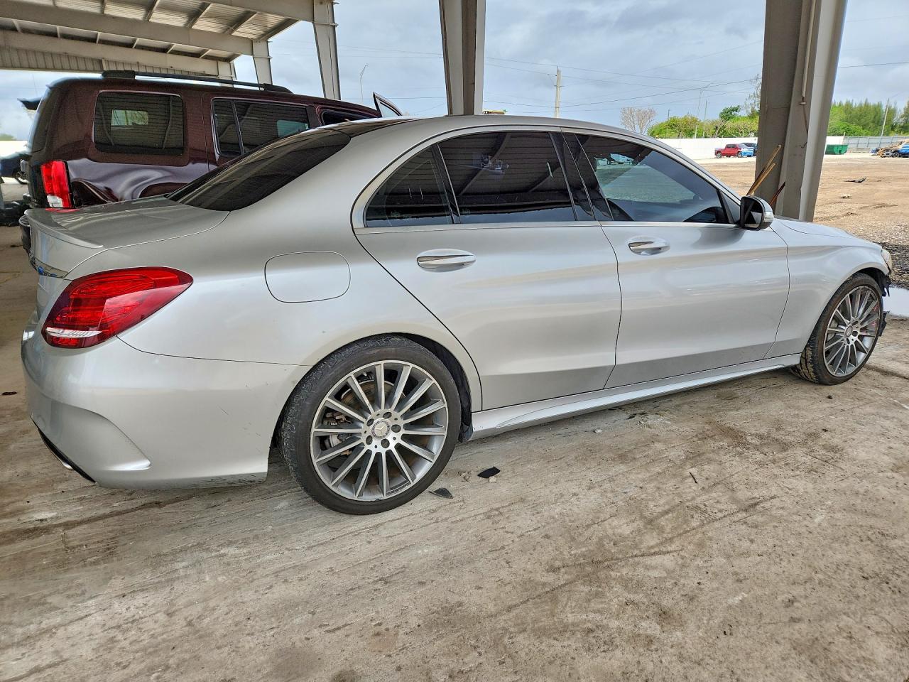 2015 MERCEDES-BENZ C Base
