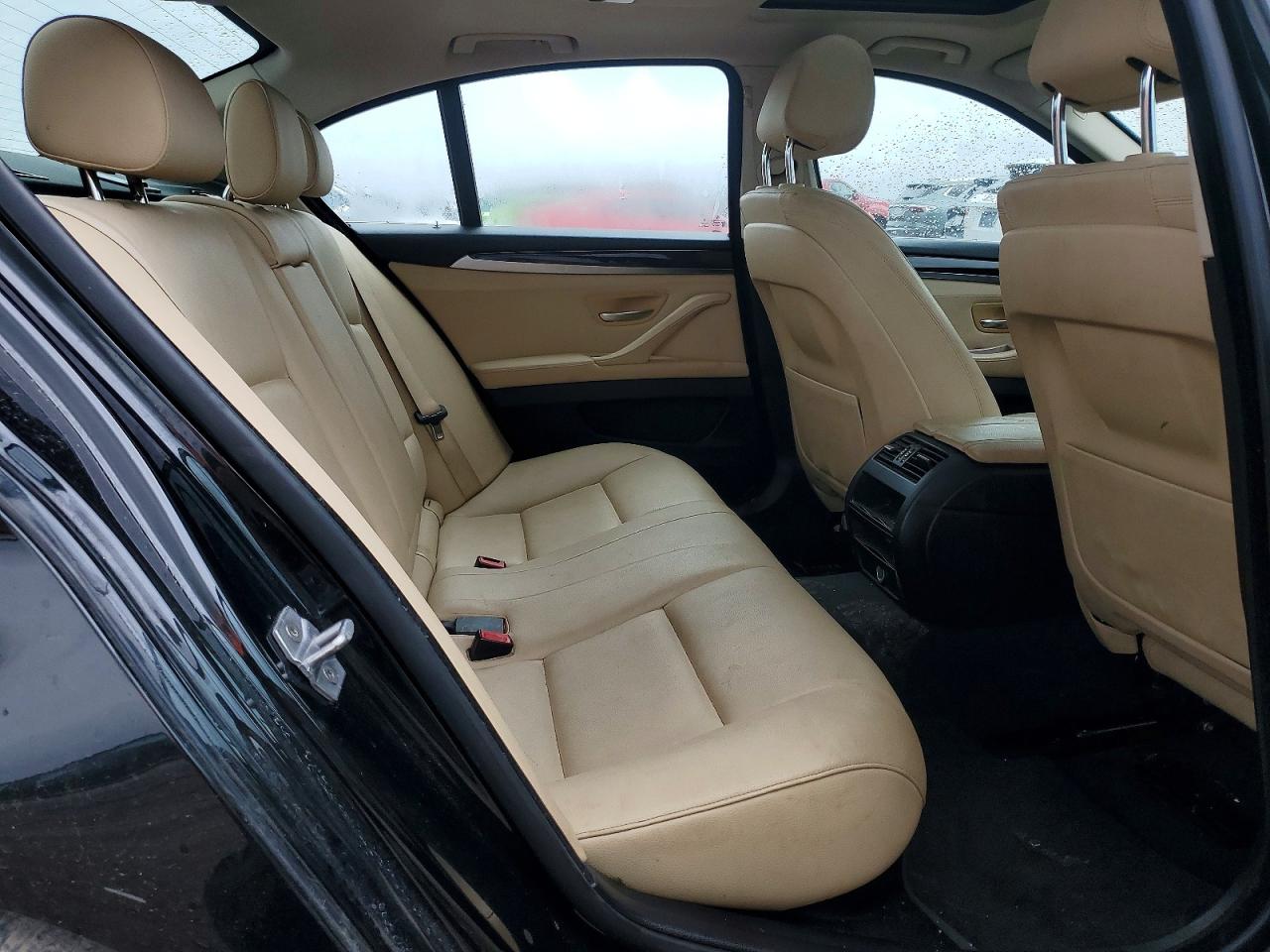 2016 BMW 528
