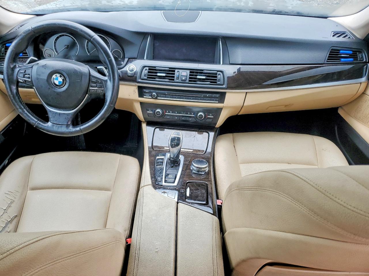 2016 BMW 528