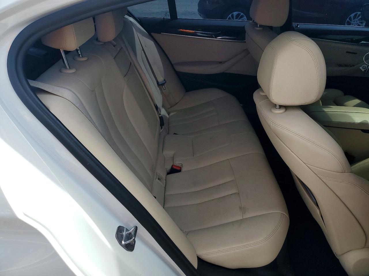 2018 BMW 530