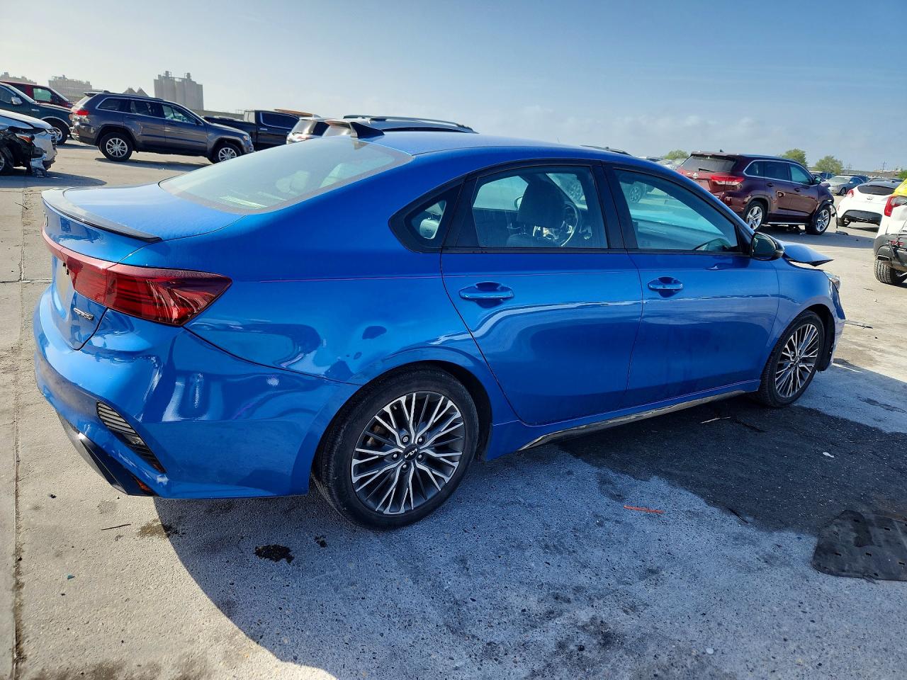 2023 KIA FORTE GT Line