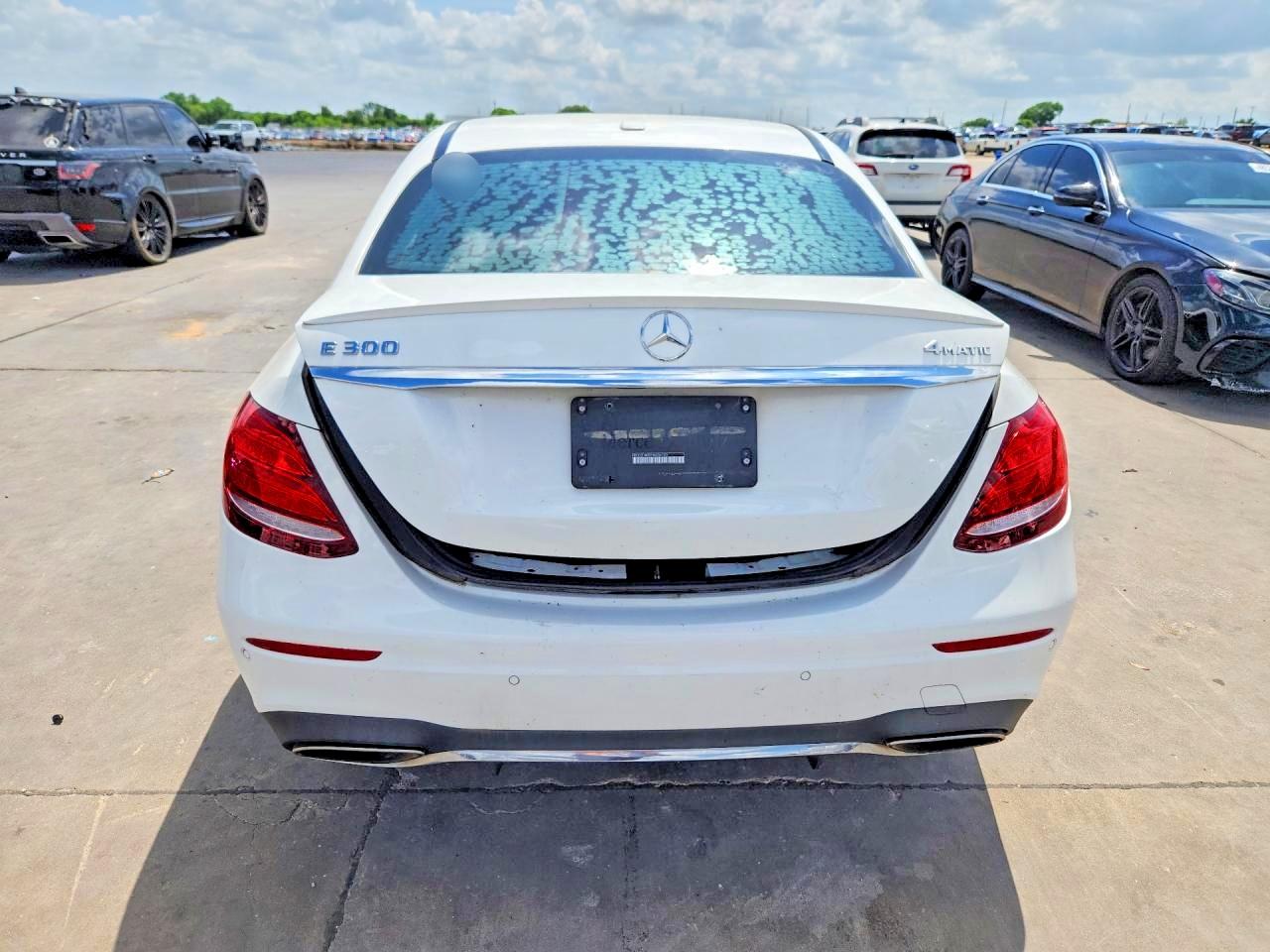 2017 MERCEDES-BENZ E E300-4M