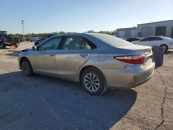 2016 TOYOTA CAMRY