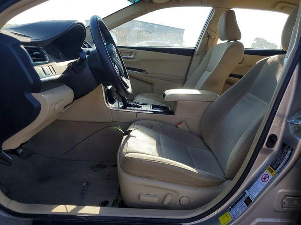 2016 TOYOTA CAMRY