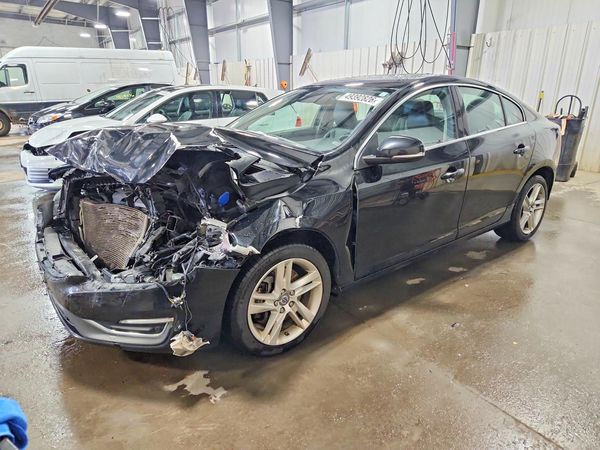 2015 VOLVO S60 Premier (non R design)