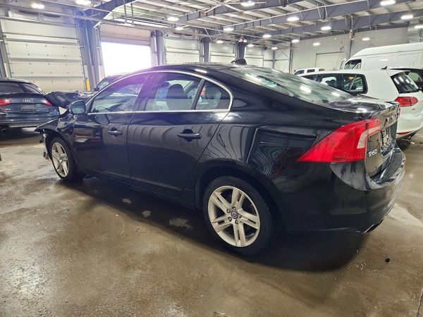 2015 VOLVO S60 Premier (non R design)