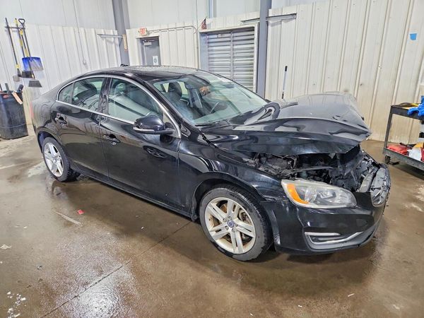 2015 VOLVO S60 Premier (non R design)