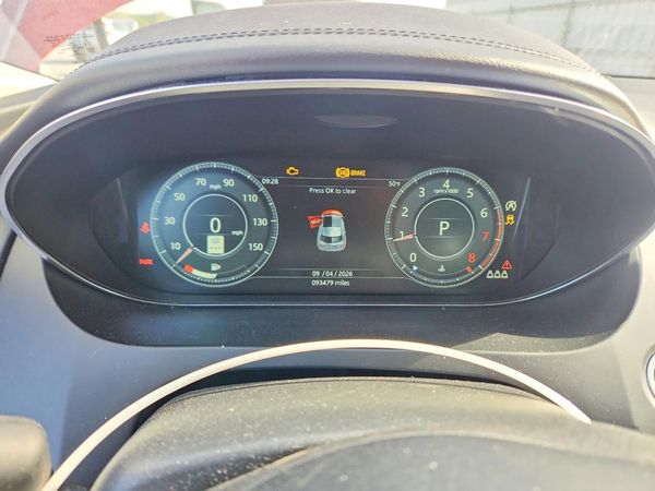 2019 JAGUAR E-PACE SE