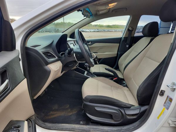 2019 HYUNDAI ACCENT SE and SEL
