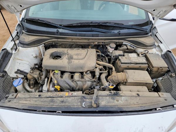 2019 HYUNDAI ACCENT SE and SEL