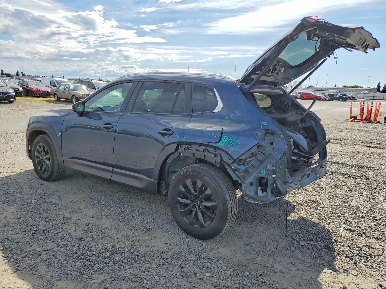 2025 MAZDA CX-50 Premium