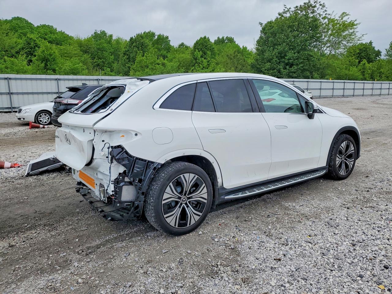 2024 MERCEDES-BENZ EQE SUV EQE350+