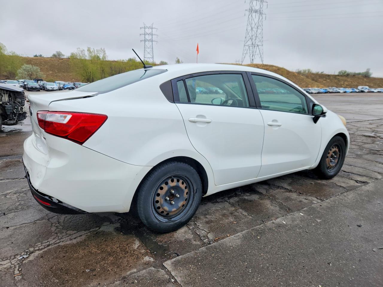 2013 KIA RIO LX