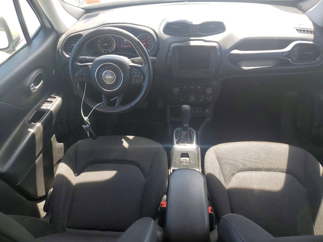 2019 JEEP RENEGADE LATITUDE 4X2