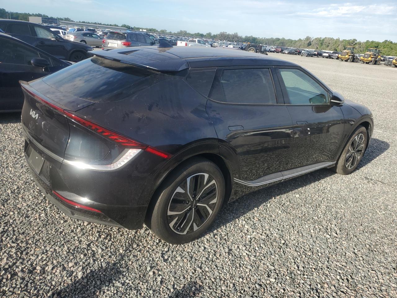 2023 KIA EV6 Light, Wind