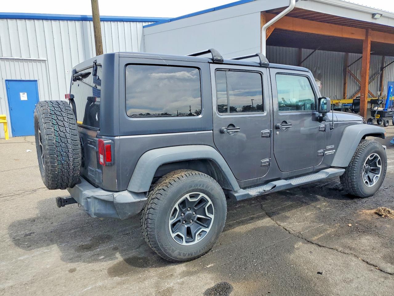 2017 JEEP WRANGLER UNLIMITED SPORT 4X4