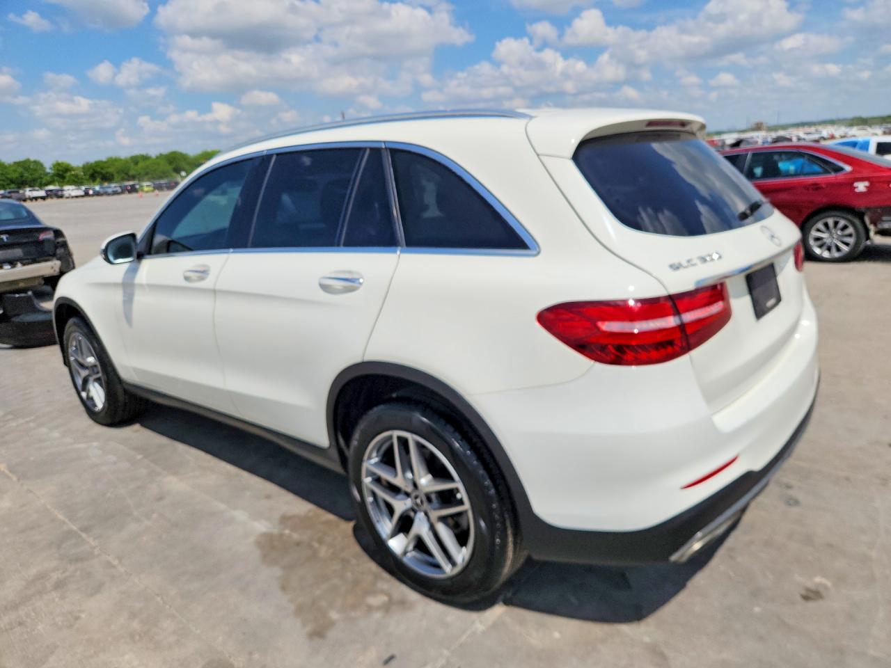 2019 MERCEDES-BENZ GLC GLC300