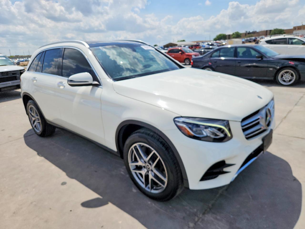 2019 MERCEDES-BENZ GLC GLC300