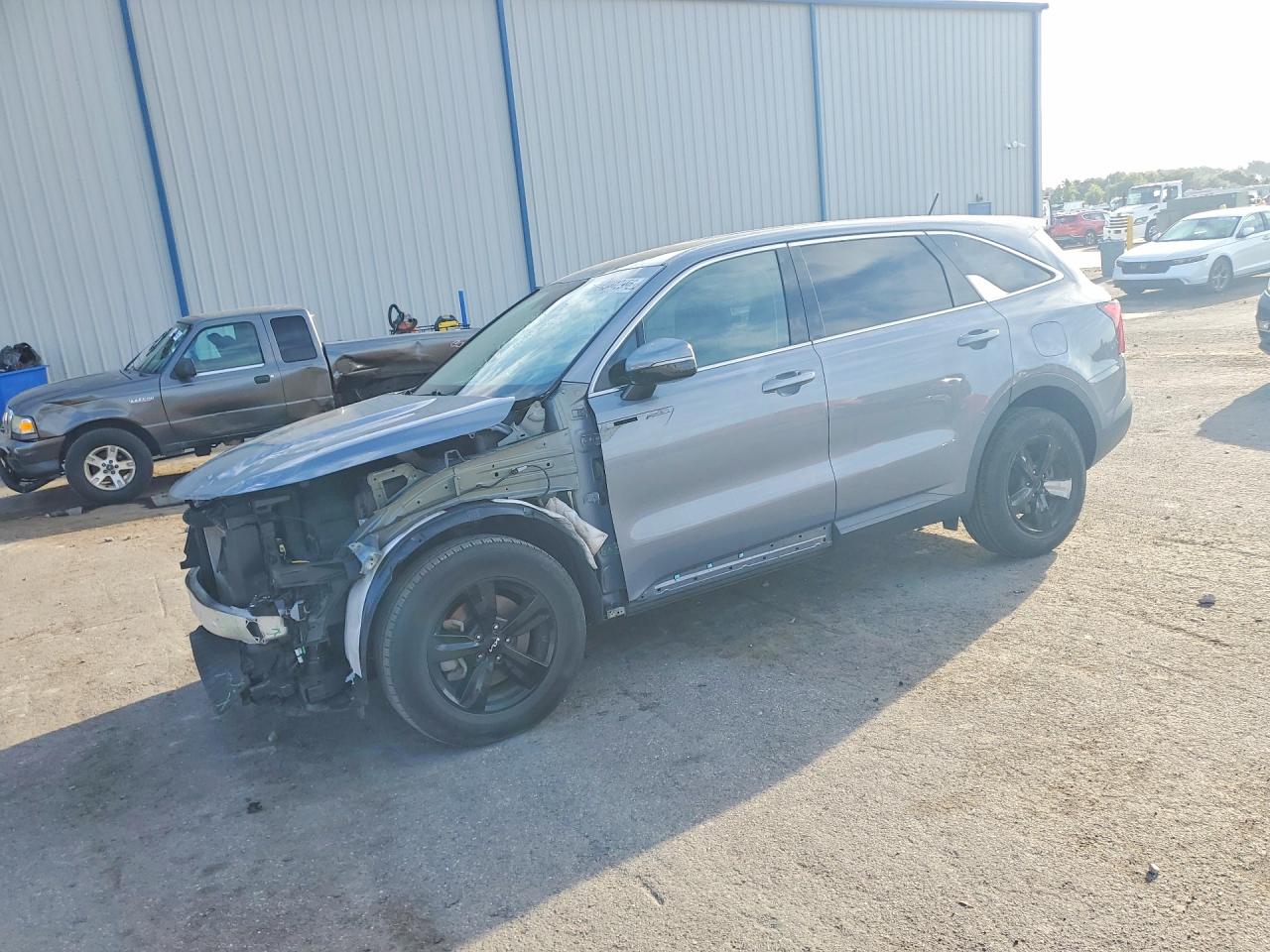 2023 KIA SORENTO LX
