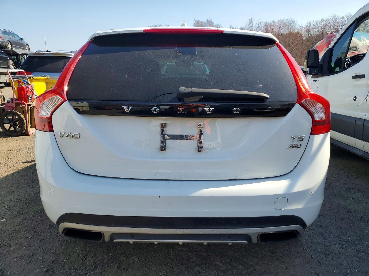 2015 VOLVO V60 CROSS COUNTRY