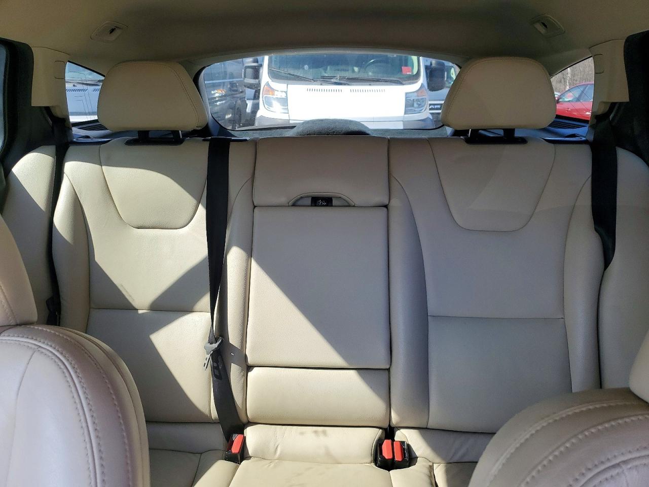 2015 VOLVO V60 CROSS COUNTRY Premier (non R design)