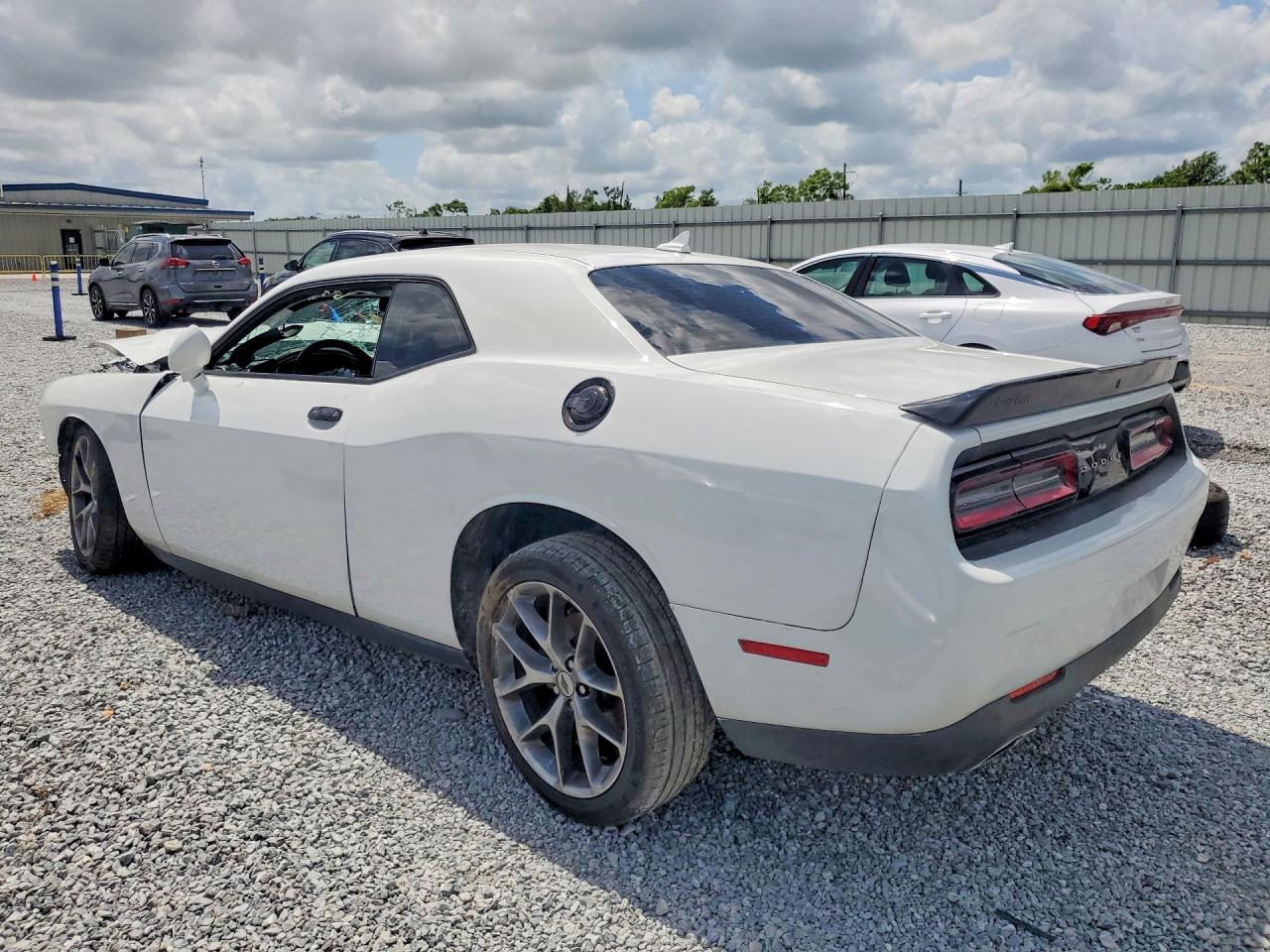 2021 DODGE CHALLENGER SXT