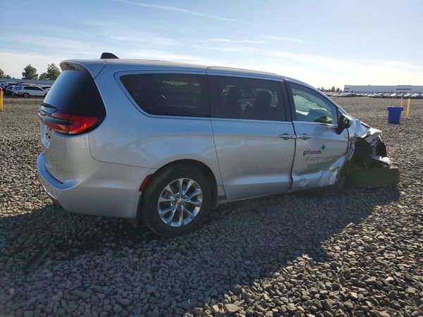 2023 CHRYSLER PACIFICA Touring L — PSRA