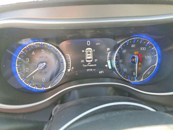 2023 CHRYSLER PACIFICA Touring L — ODOM