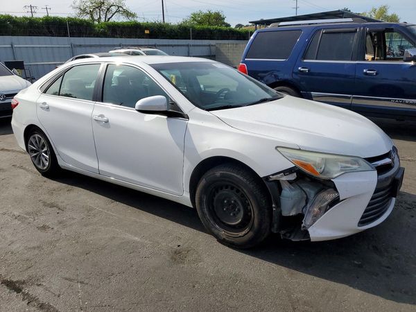 2016 TOYOTA CAMRY