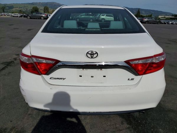 2016 TOYOTA CAMRY