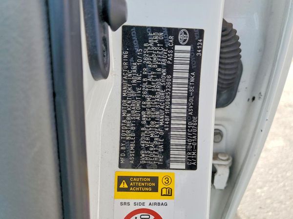 2016 TOYOTA CAMRY