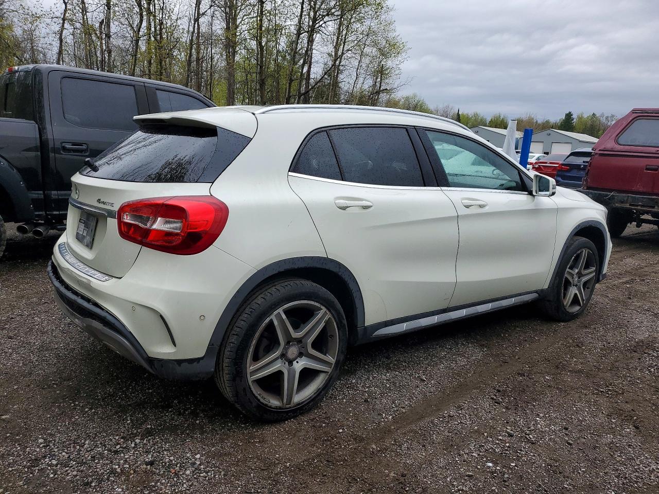 2015 MERCEDES-BENZ GLA GLA250 4-MATIC