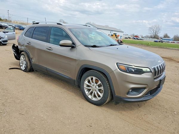 2019 JEEP CHEROKEE LATITUDE FWD