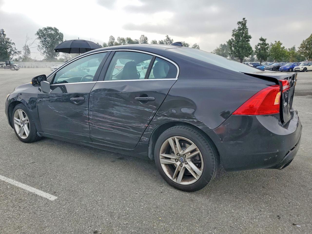 2015 VOLVO S60 Platinum (non R design)